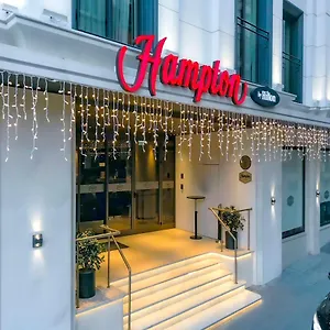 Hampton By Hilton Old Otel